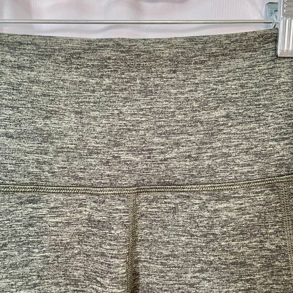 NWT Aerie Offline The Hugger Legging Hi-Rise Gray Pockets Size Small - Picture 10 of 13